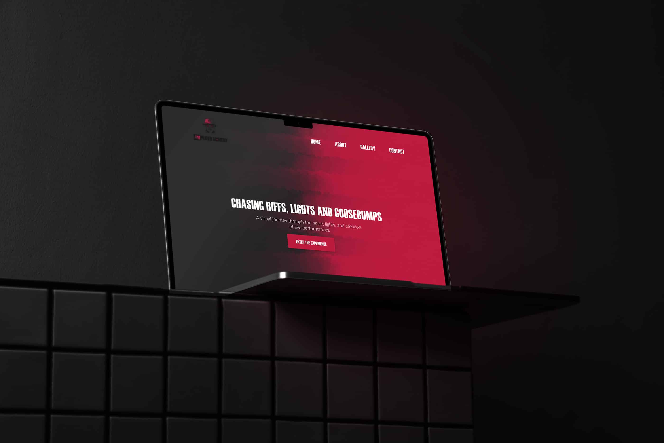 Amplified Moment desktop website design
